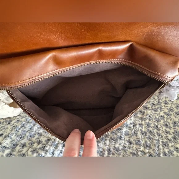 Andar Sydney Backpack/Diaper Bag - Picture 7 of 10